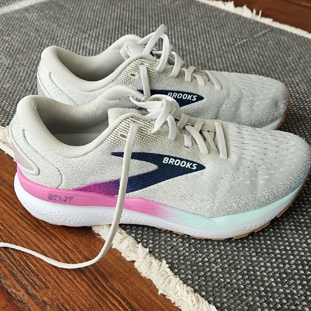 Brooks GHOST 16- Women's Athletic Shoes - Gray with Pink and Blue Highlights - Picture 5 of 14